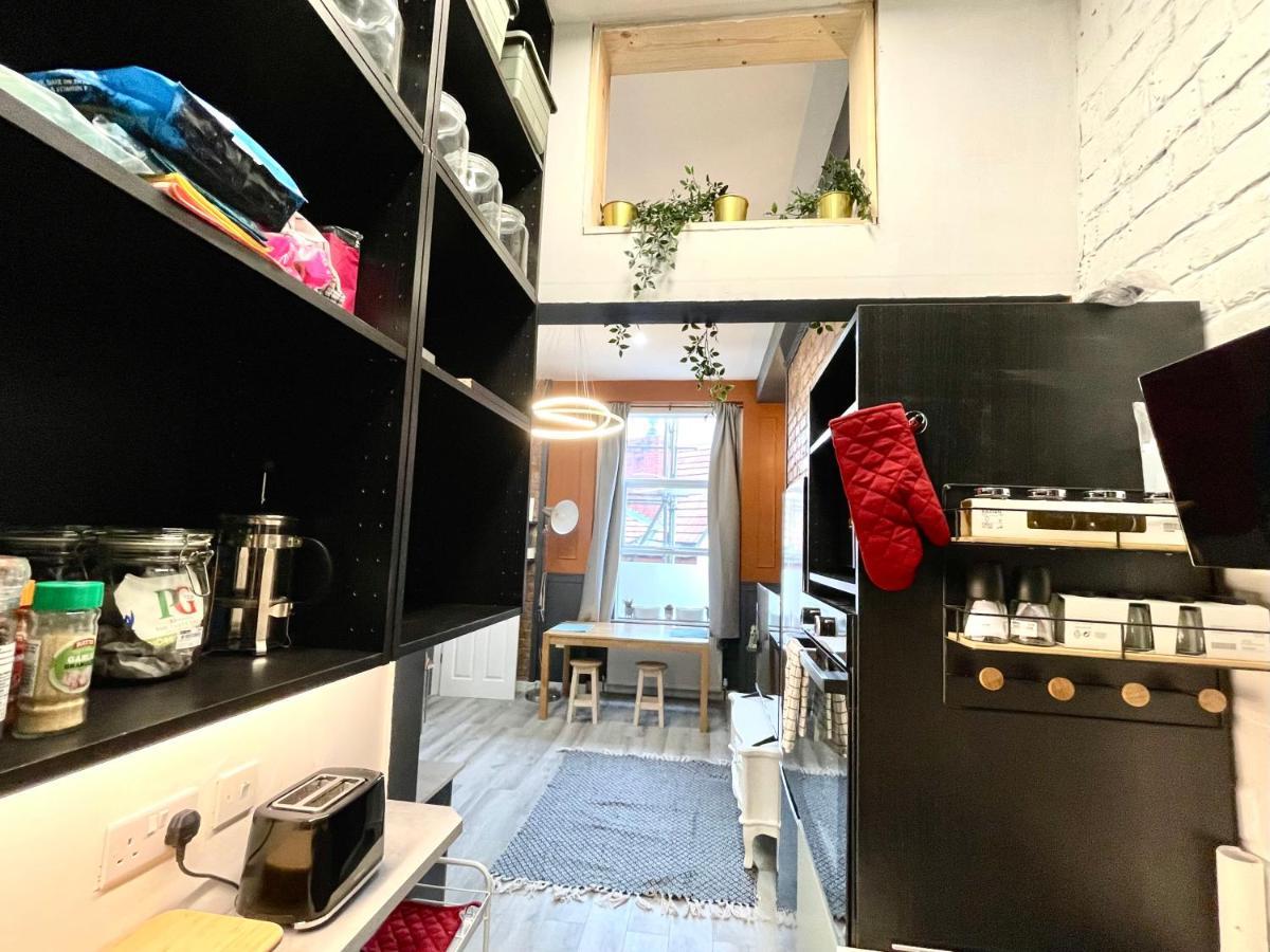 Adeamstays Provides Beautiful Centrally Located 1 And 2 Bed Apartments On Liverpools Boulevard Exterior foto
