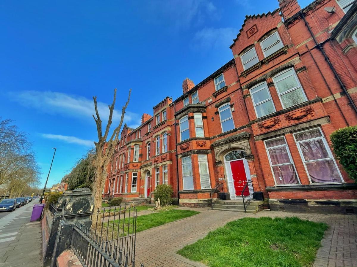 Adeamstays Provides Beautiful Centrally Located 1 And 2 Bed Apartments On Liverpools Boulevard Exterior foto