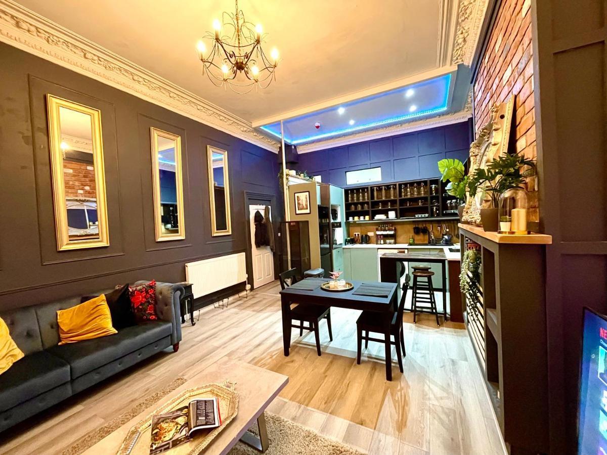 Adeamstays Provides Beautiful Centrally Located 1 And 2 Bed Apartments On Liverpools Boulevard Exterior foto