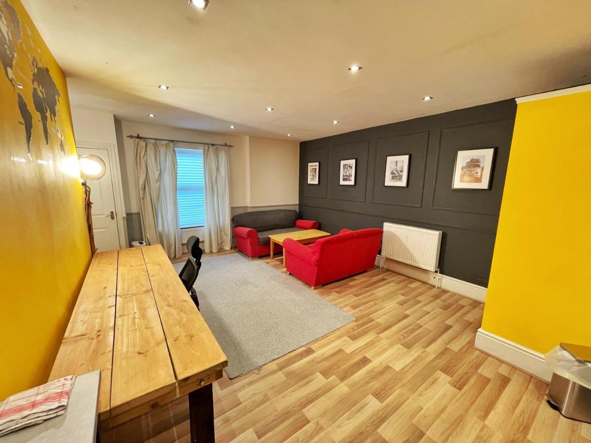 Adeamstays Provides Beautiful Centrally Located 1 And 2 Bed Apartments On Liverpools Boulevard Exterior foto